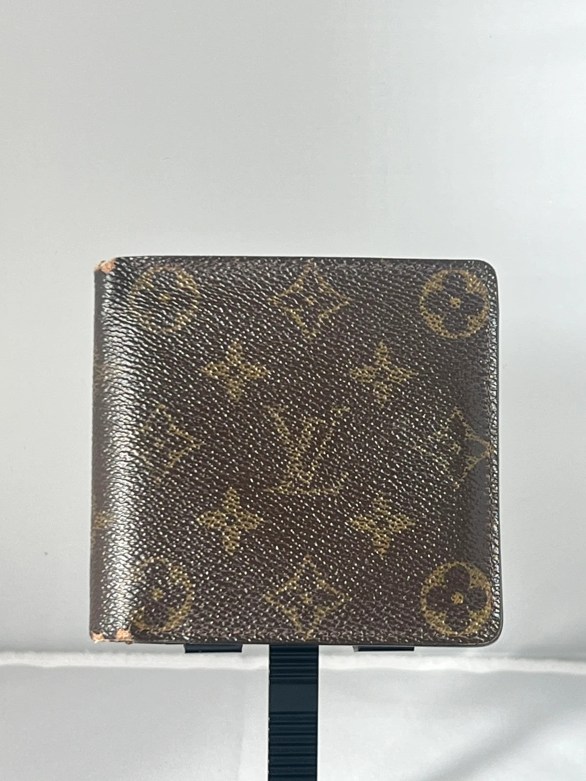 Louis Vuitton Men’s Bifold Classic Monogram Wallet Vintage