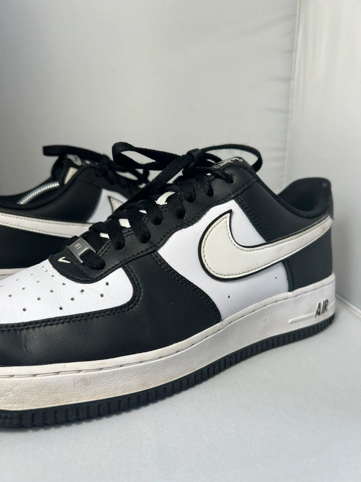 Nike Air Force 1 Hyper Turquoise / Black / White UK10.5