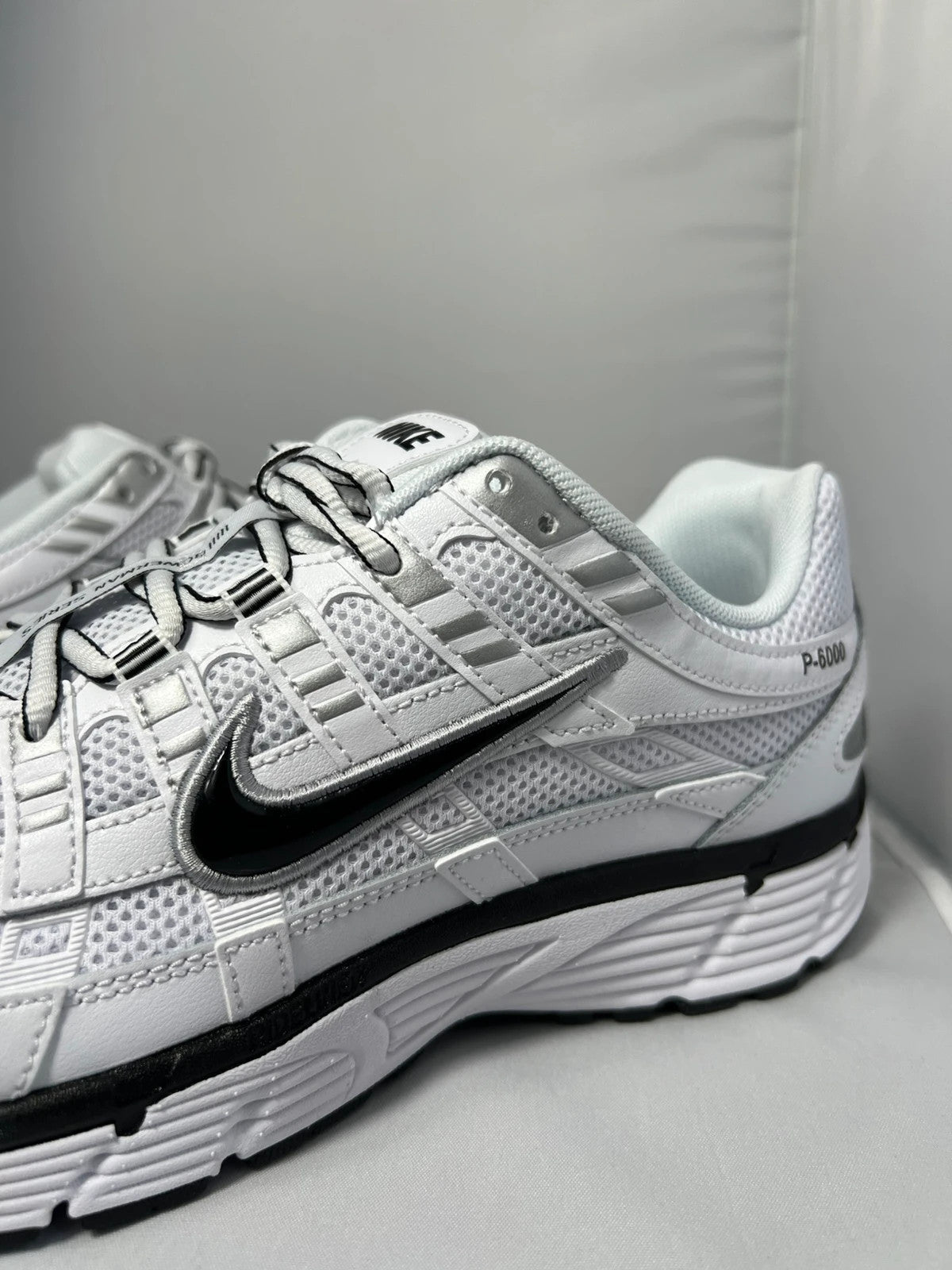 Nike P-6000 Metalic White