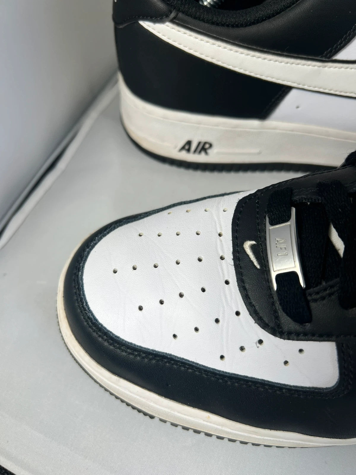 Nike Air Force 1 Hyper Turquoise / Black / White UK10.5