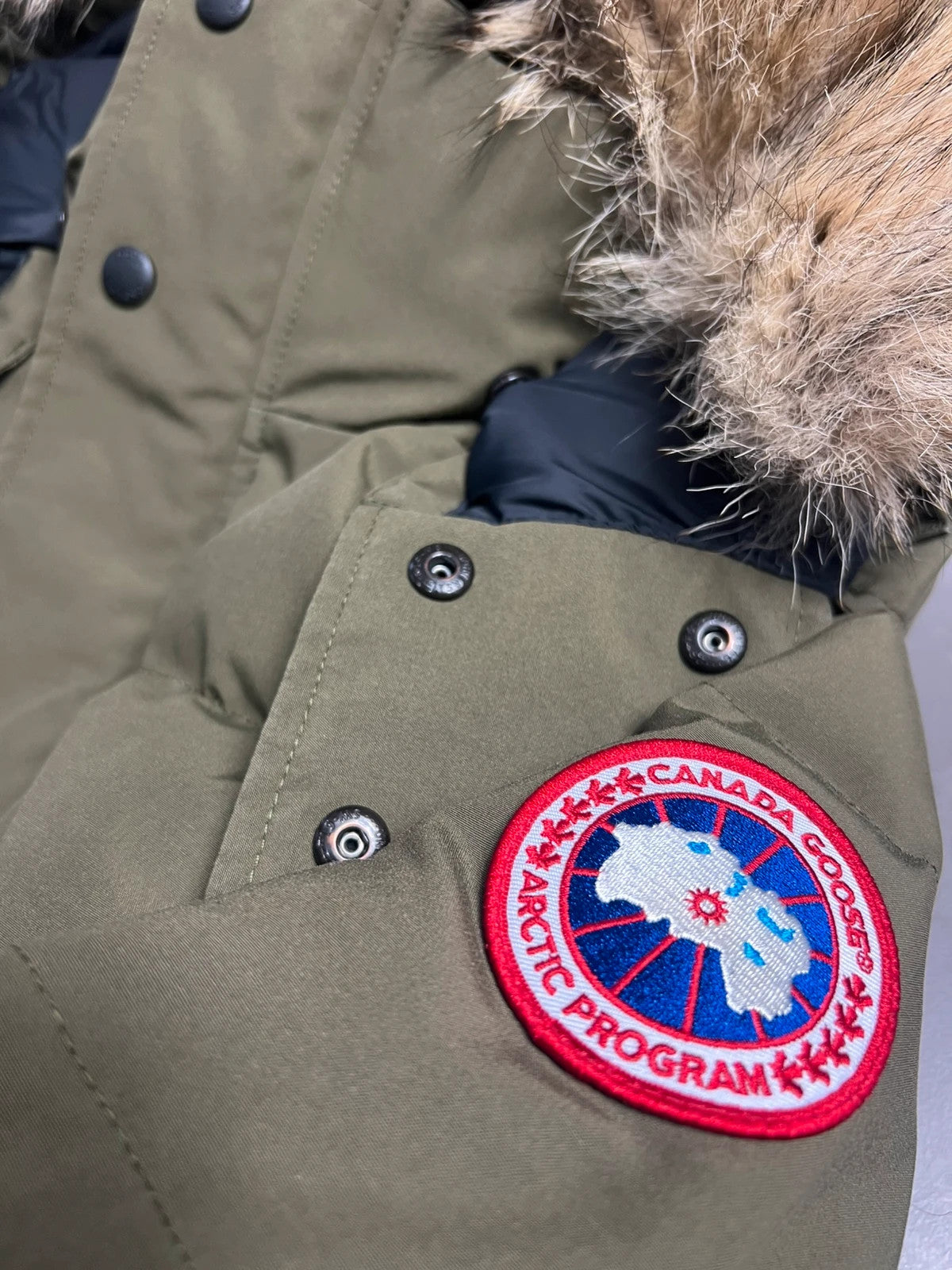 Canada Goose Wyndham Parka Jacket Khaki Green