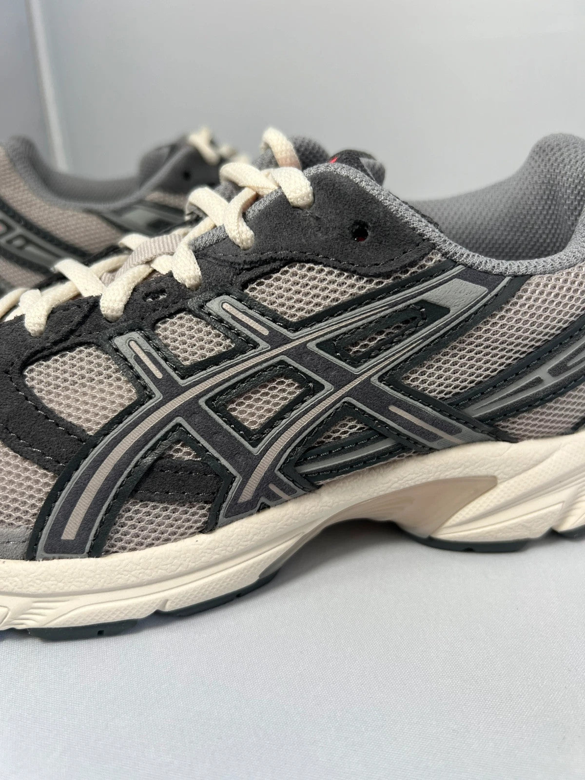 ASICS Gel-1130 Moonrock Obsidian Grey UK3.5