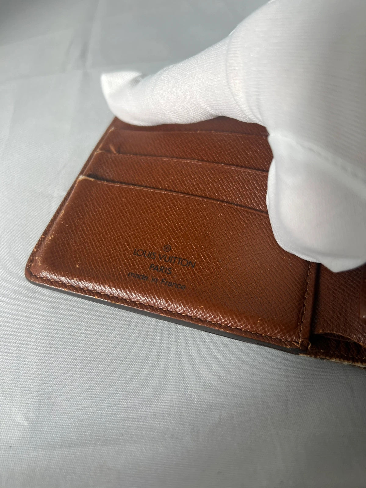 Louis Vuitton Men’s Bifold Classic Monogram Wallet Vintage