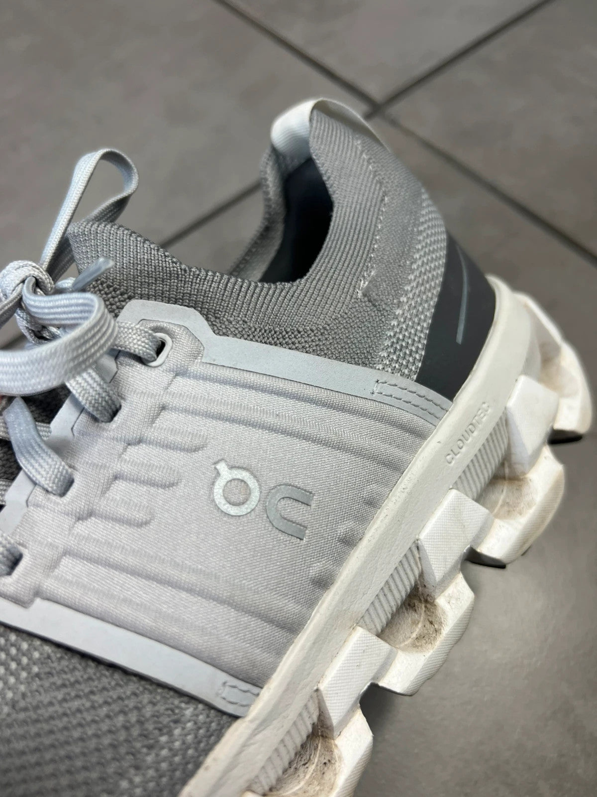 On Cloud Cloud Swifts Grey/White OG
