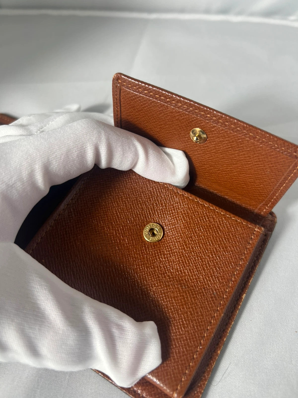 Louis Vuitton Men’s Bifold Classic Monogram Wallet Vintage