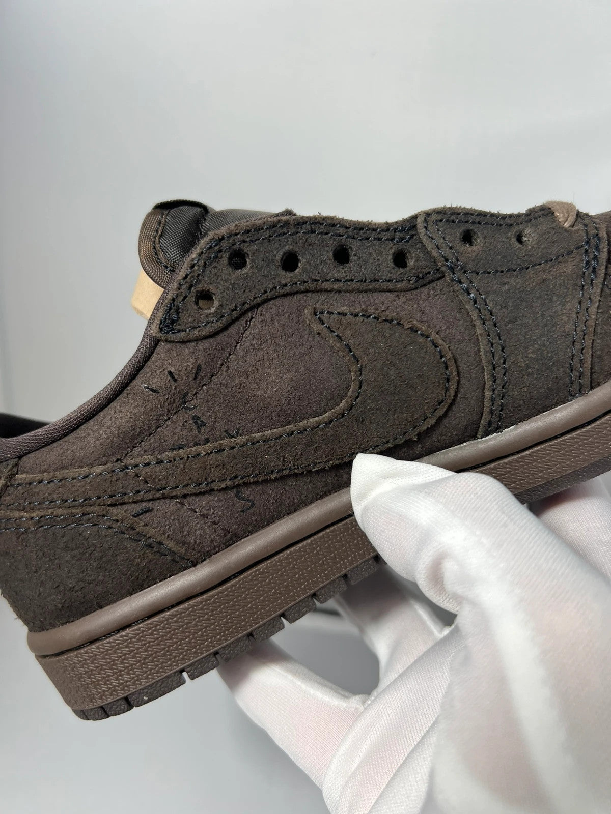 Nike Jordan 1 Low x Travis Scott ‘Velvet Brown’ UK4.5