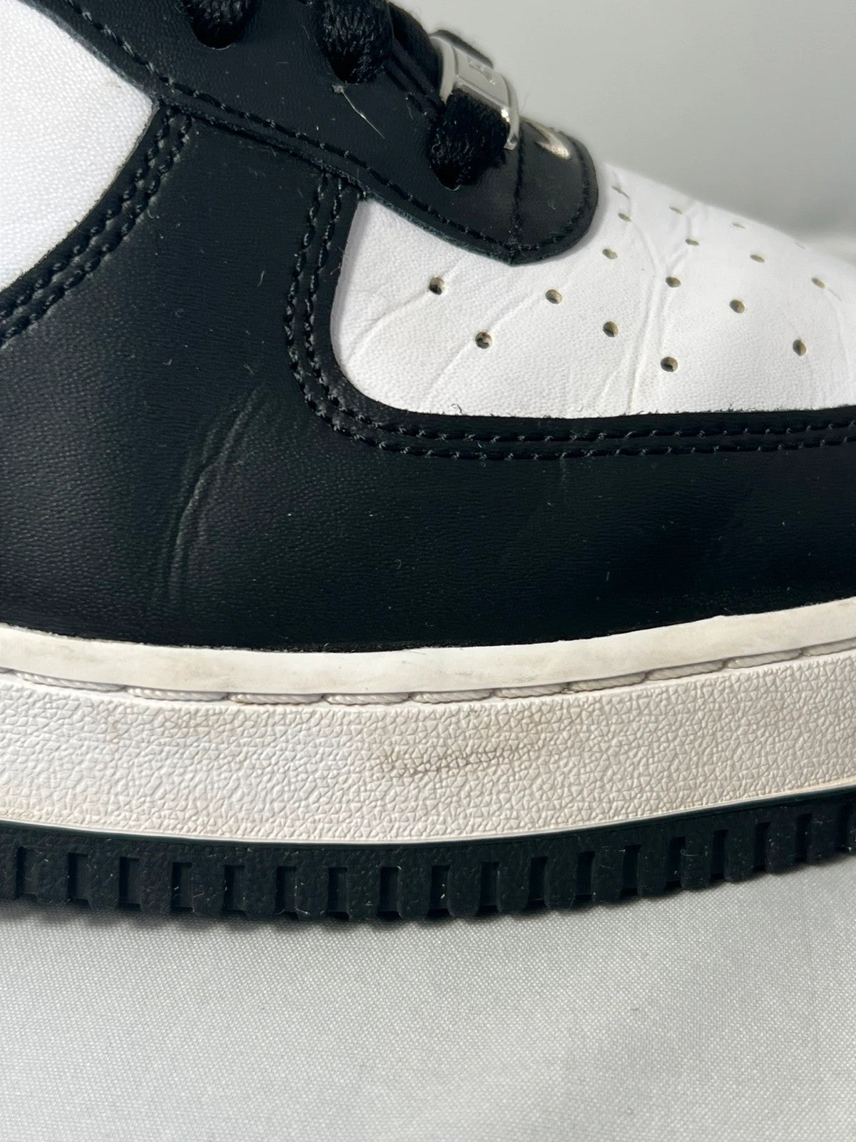 Nike Air Force 1 Hyper Turquoise / Black / White UK10.5