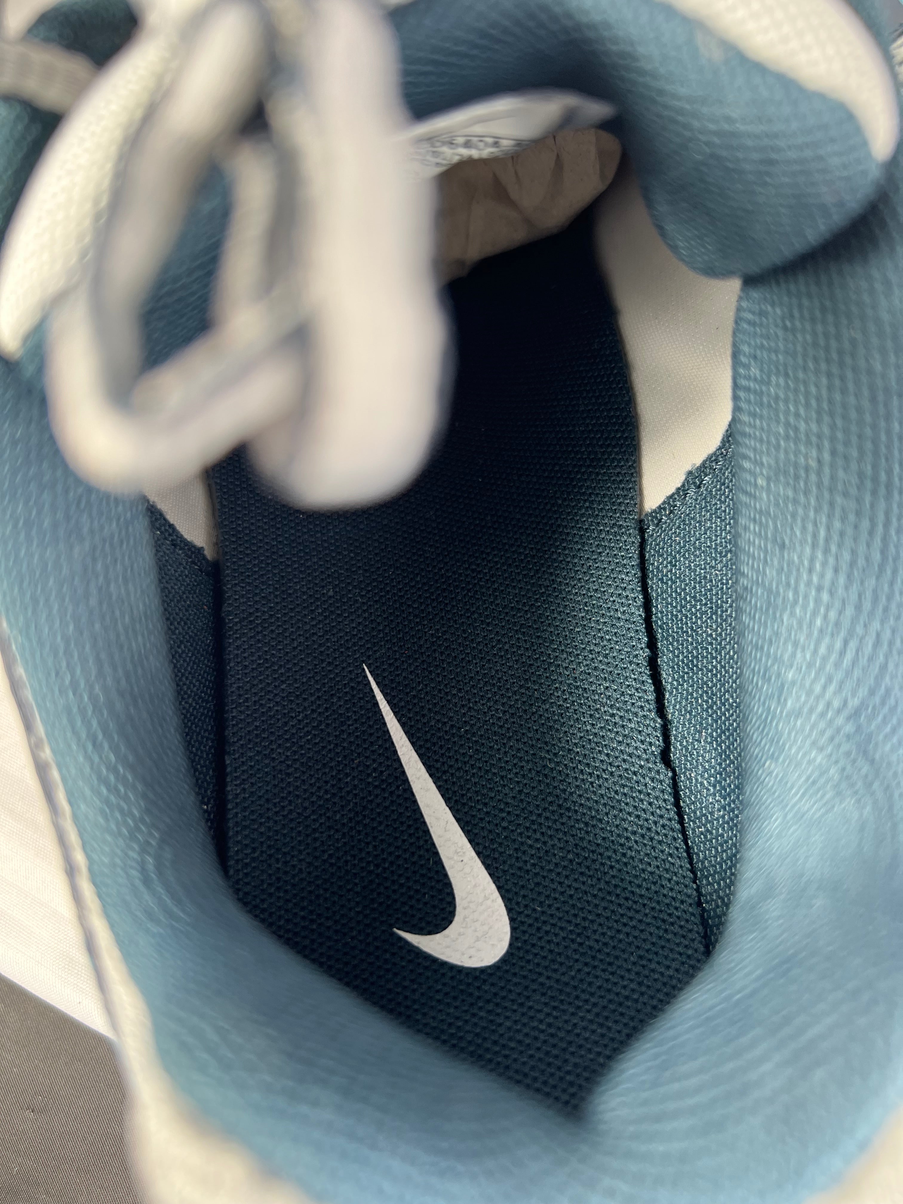 Nike P-6000 Armory Navy Silver