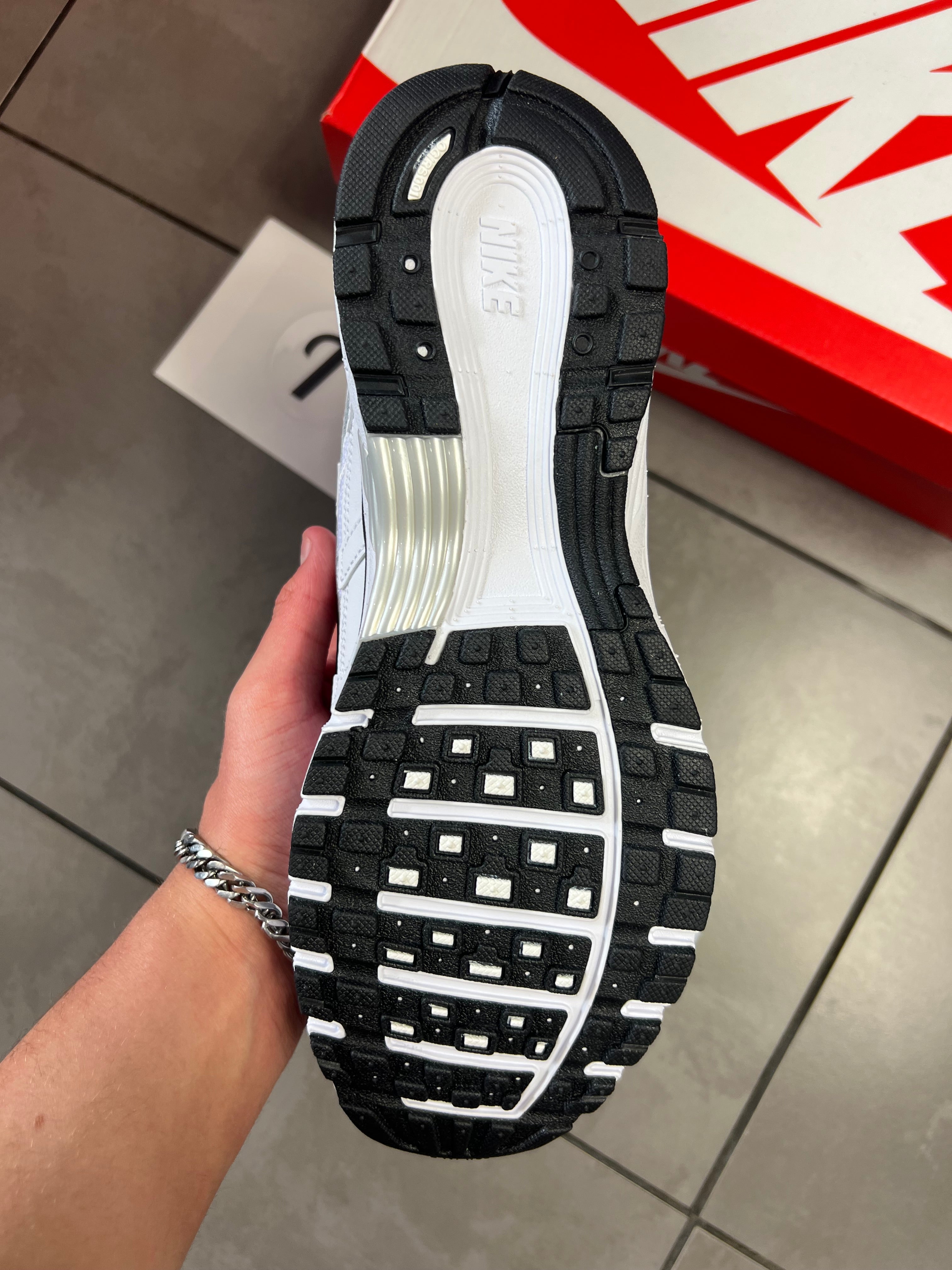 Nike P6000 White/Black Metallic