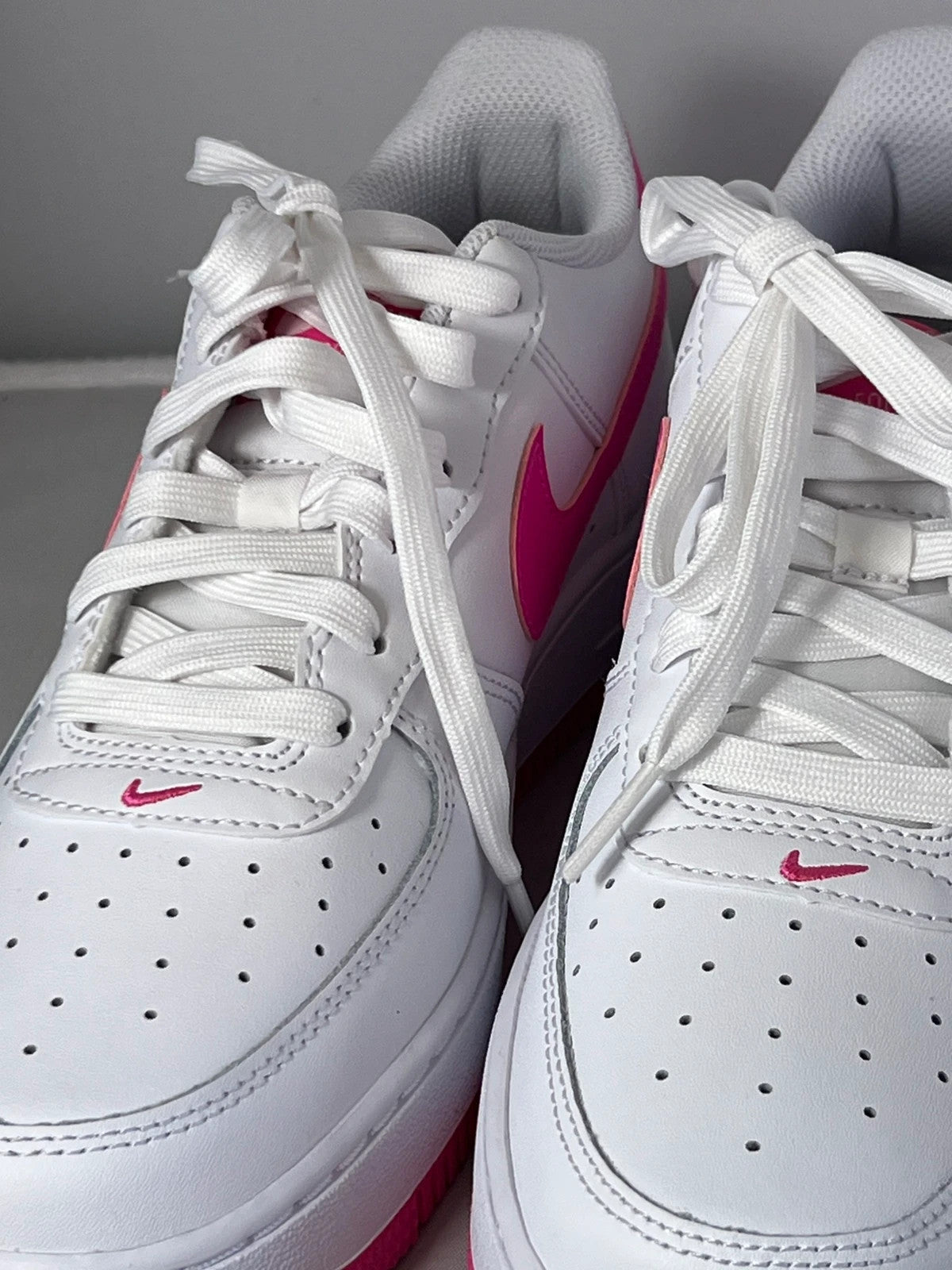 Nike Air Force 1 Fuschia / White UK6