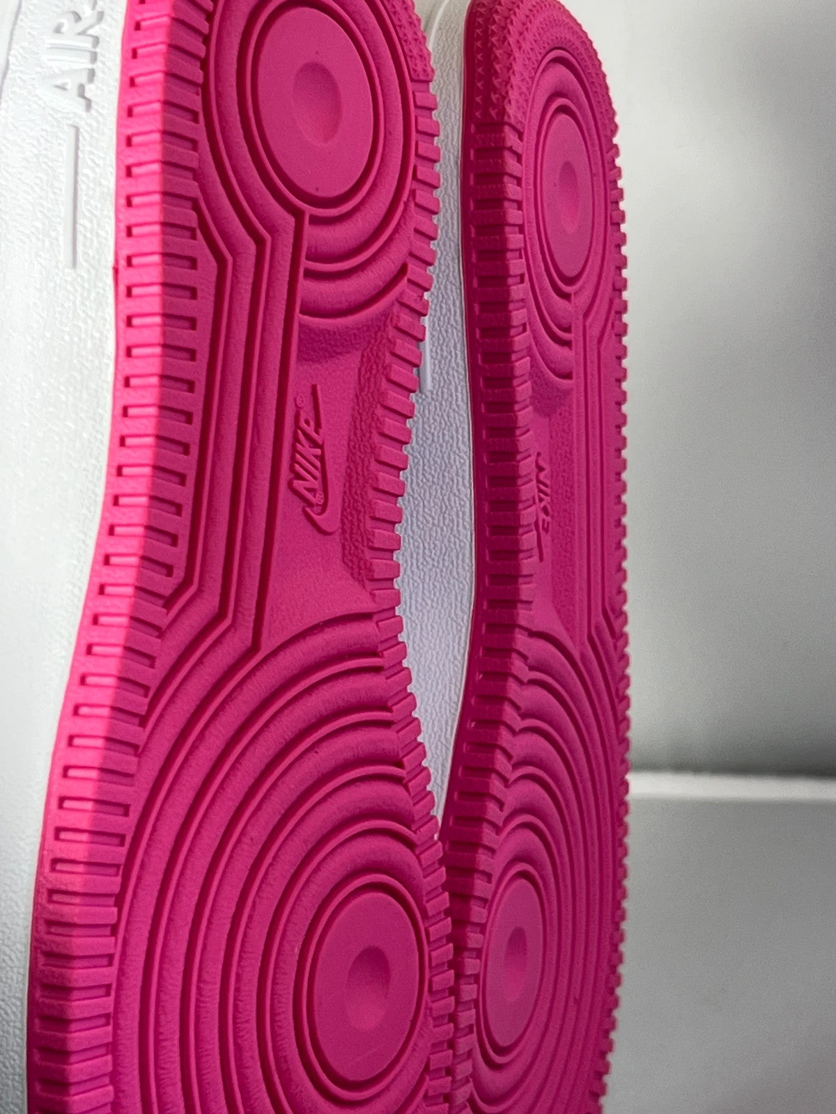 Nike Air Force 1 Fuschia / White UK6