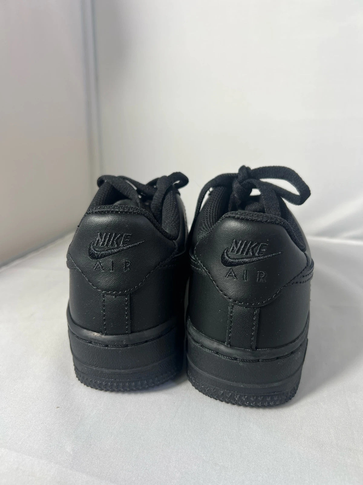 Nike Air Force 1 07’ Triple Black UK3