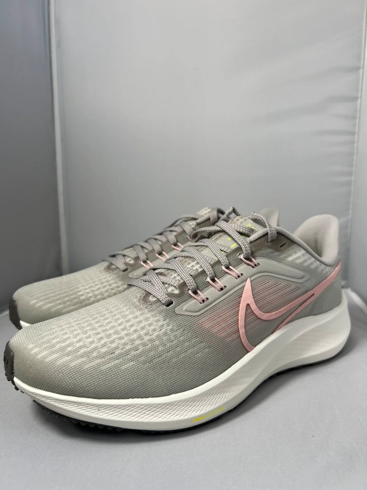 Nike Women’s Air Zoom Pegasus 39 - Light Iron Ore/Atmosphere White