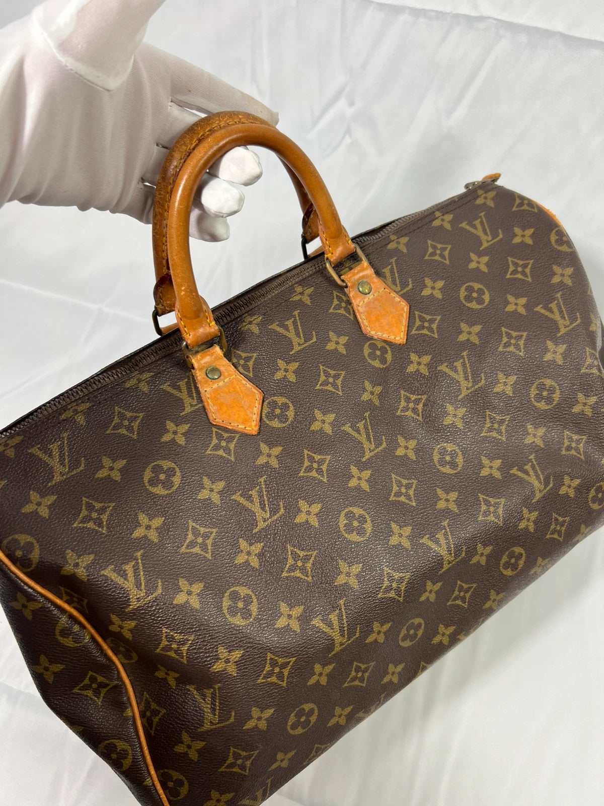 Louis Vuitton Monogram Canvas Speedy 40 Hand Bag M41522