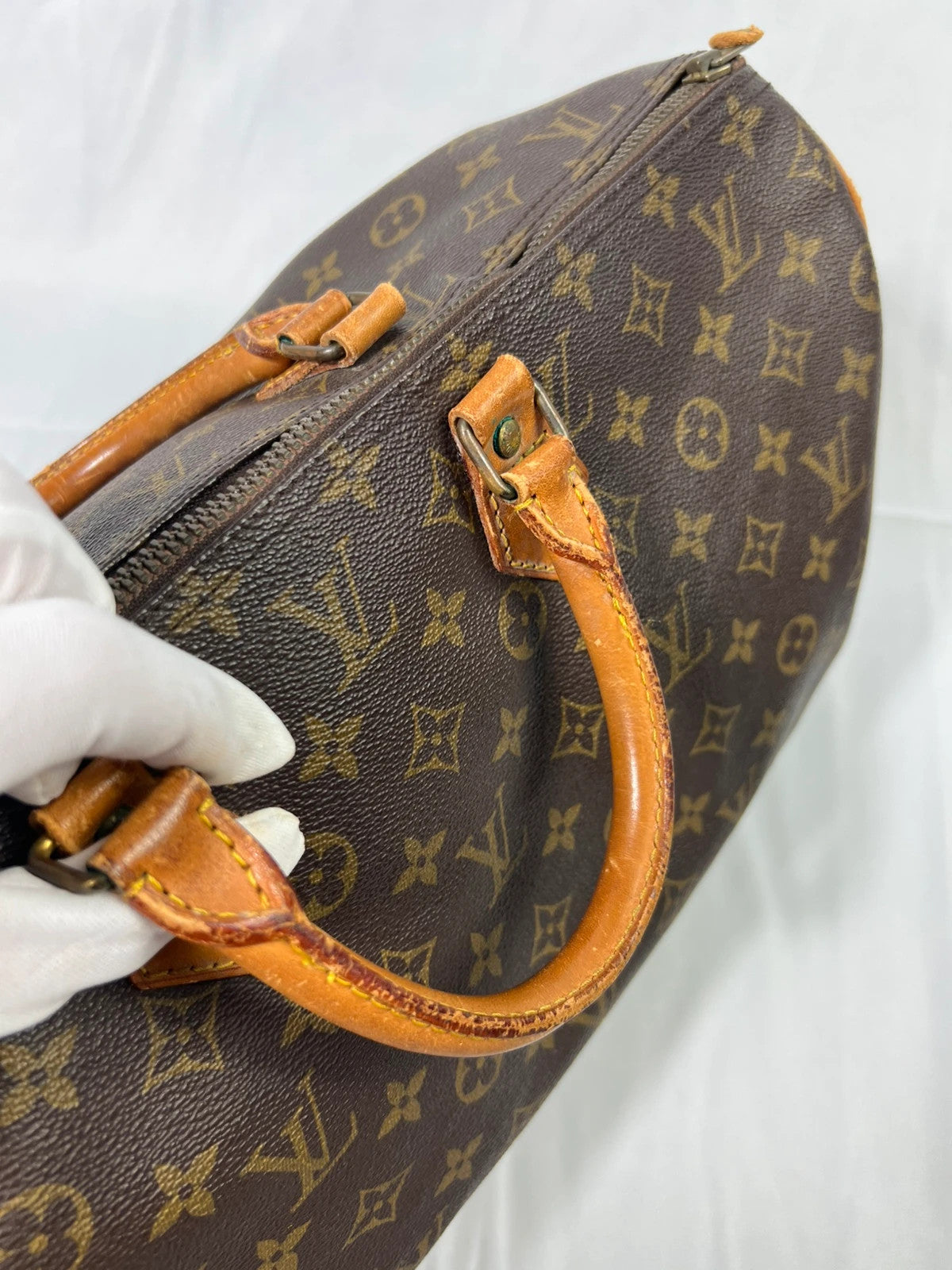 Louis Vuitton Monogram Canvas Speedy 40 Hand Bag M41522