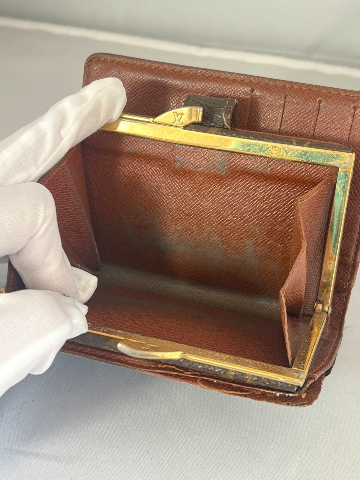 Louis Vuitton Monogram Kisslock Purse Vintage