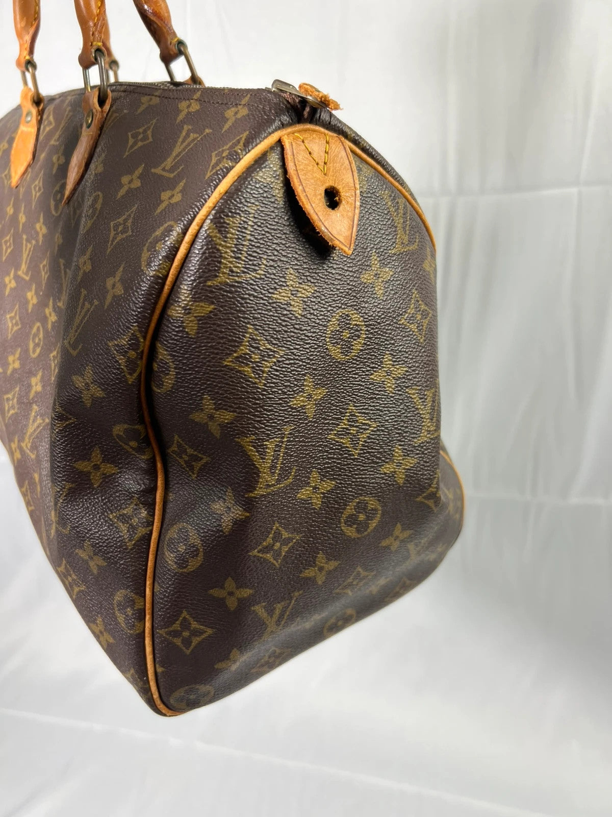 Louis Vuitton Monogram Canvas Speedy 40 Hand Bag M41522